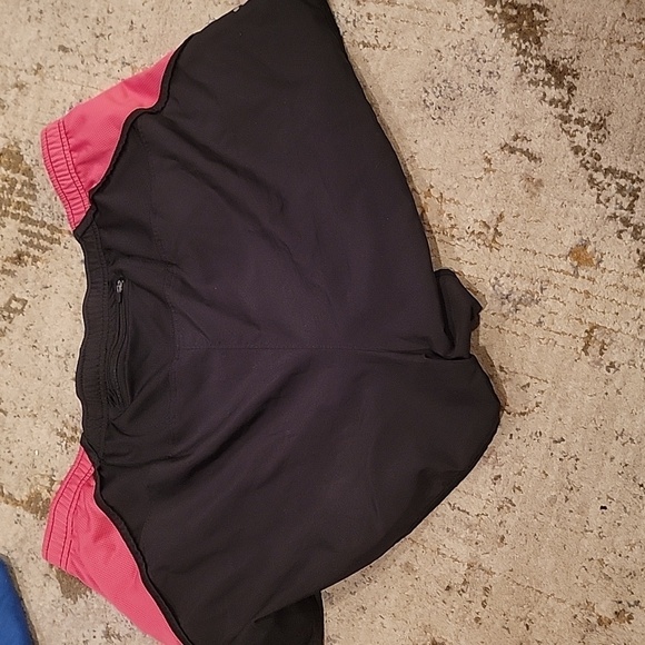 The North Face Womens Lined Shorts - Picture 3 of 10